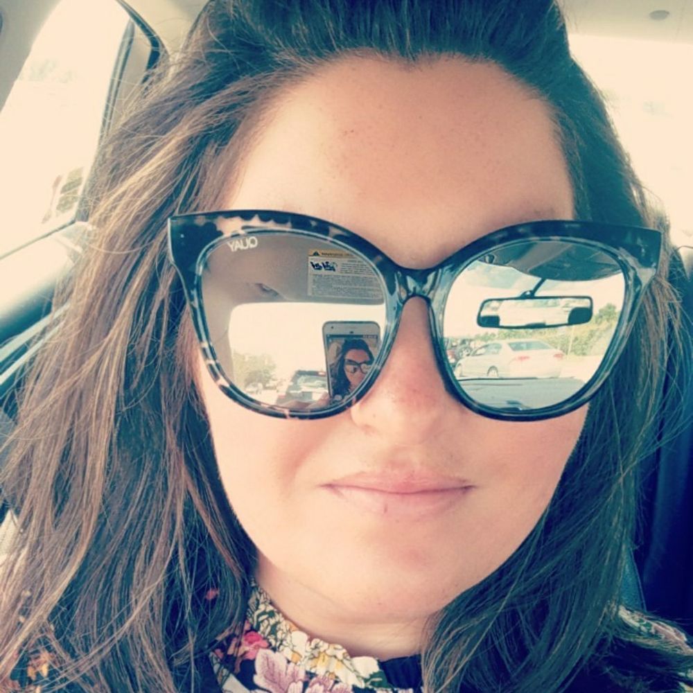 Meet your Posher, Genevieve